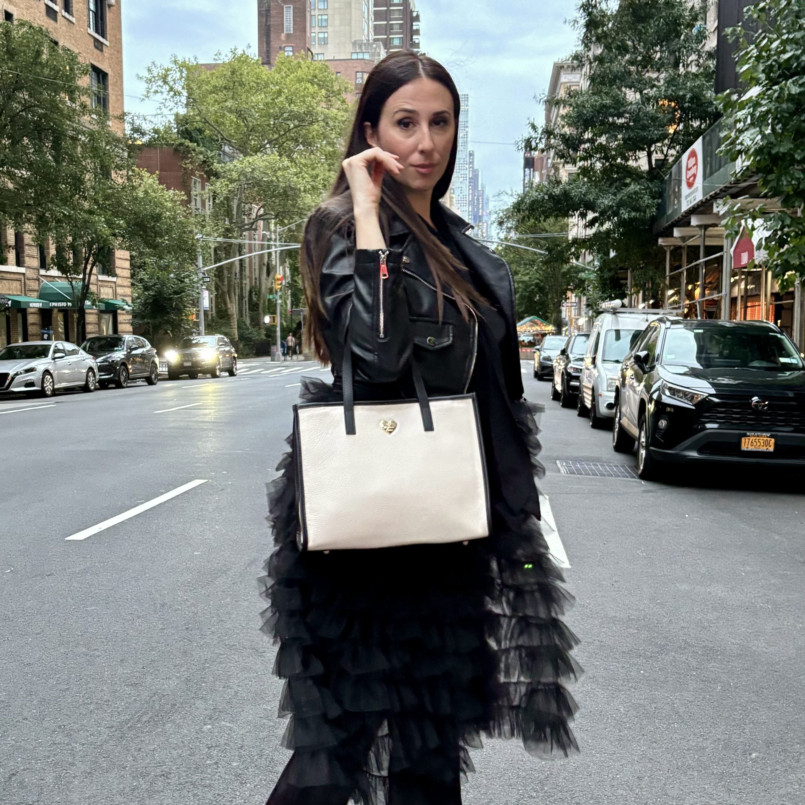 Lady Upper East Side - New York Collection