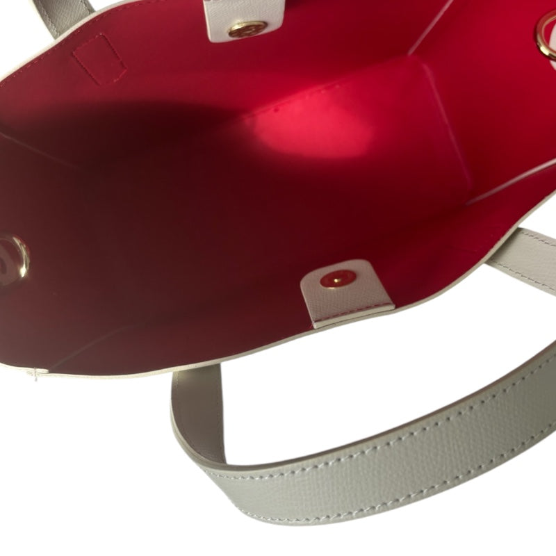 Lady Fifth Avenue - New York Collection