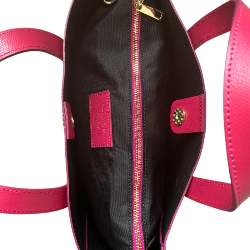 Lady Fifth Avenue - New York Collection